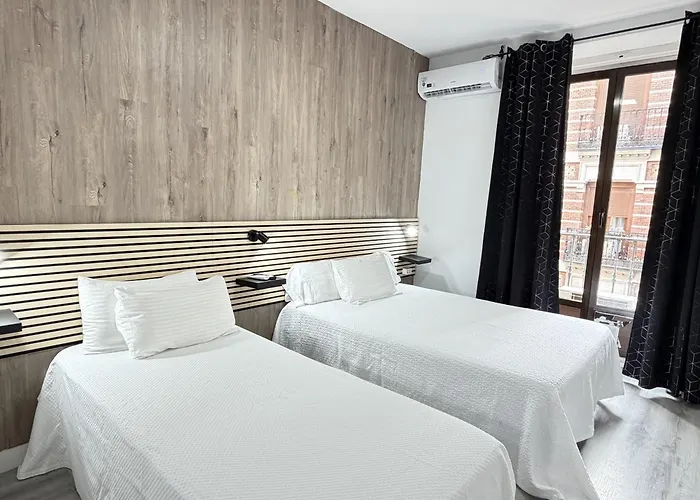 Apartamentos Day Madrid VALVERDE Centro Gran Via Sol Malasaña